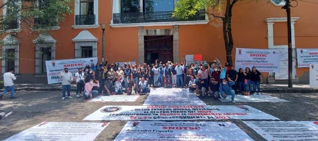 Mitin en oficina de la Secretaria de Cultura